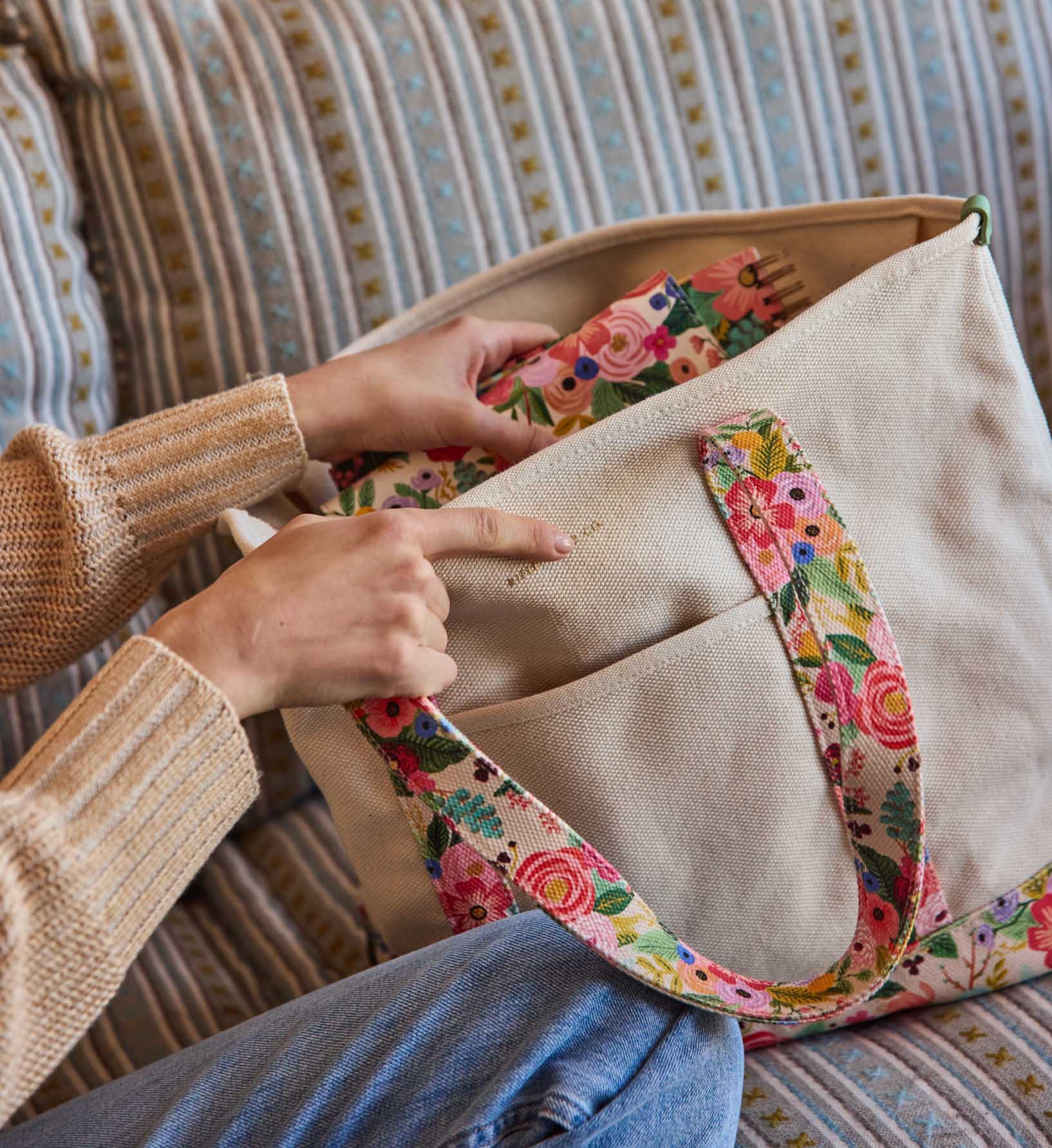 Canvas Carry All - Garden Party - Image 2