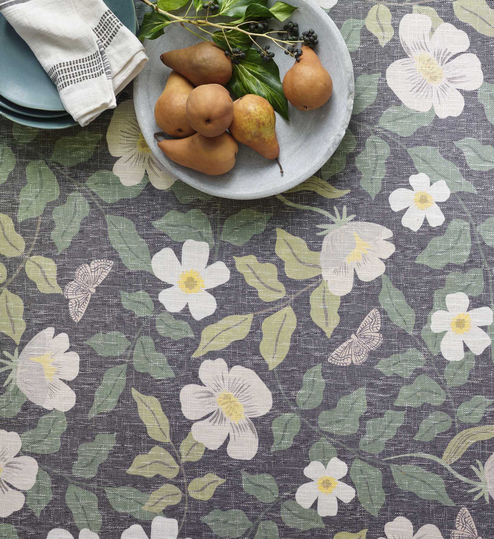 Cotswolds Primrose Power Loomed Rug - Charcoal - Image 3