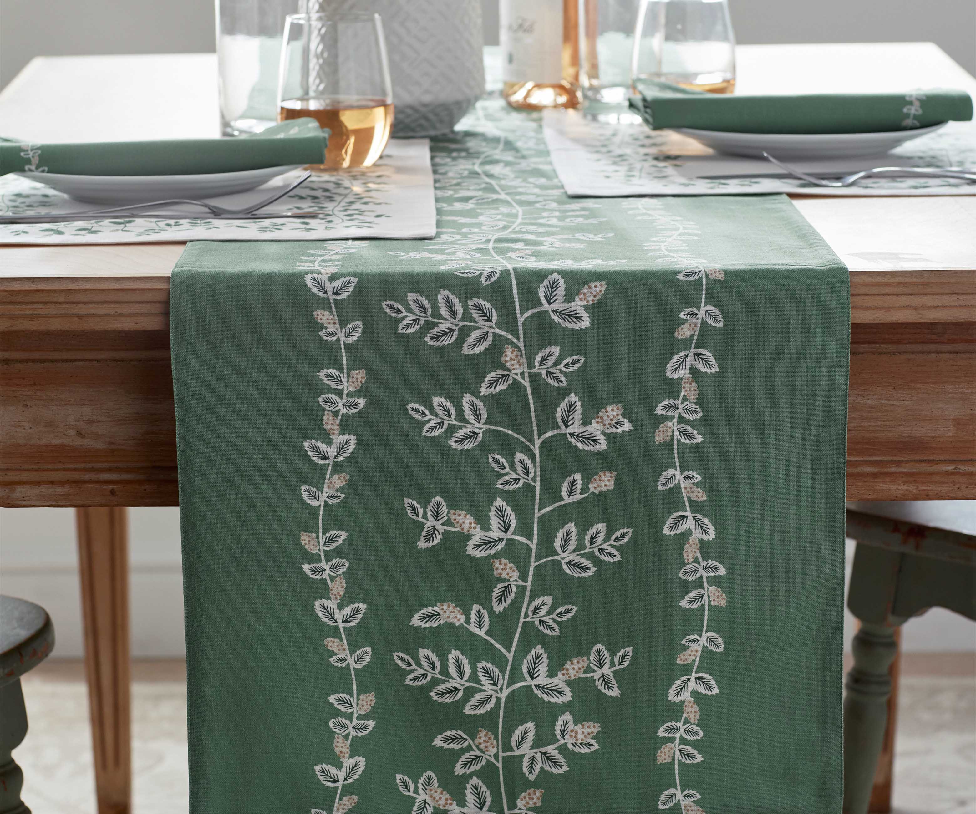 Cotton Table Runner - Climbing Vines - Image 3