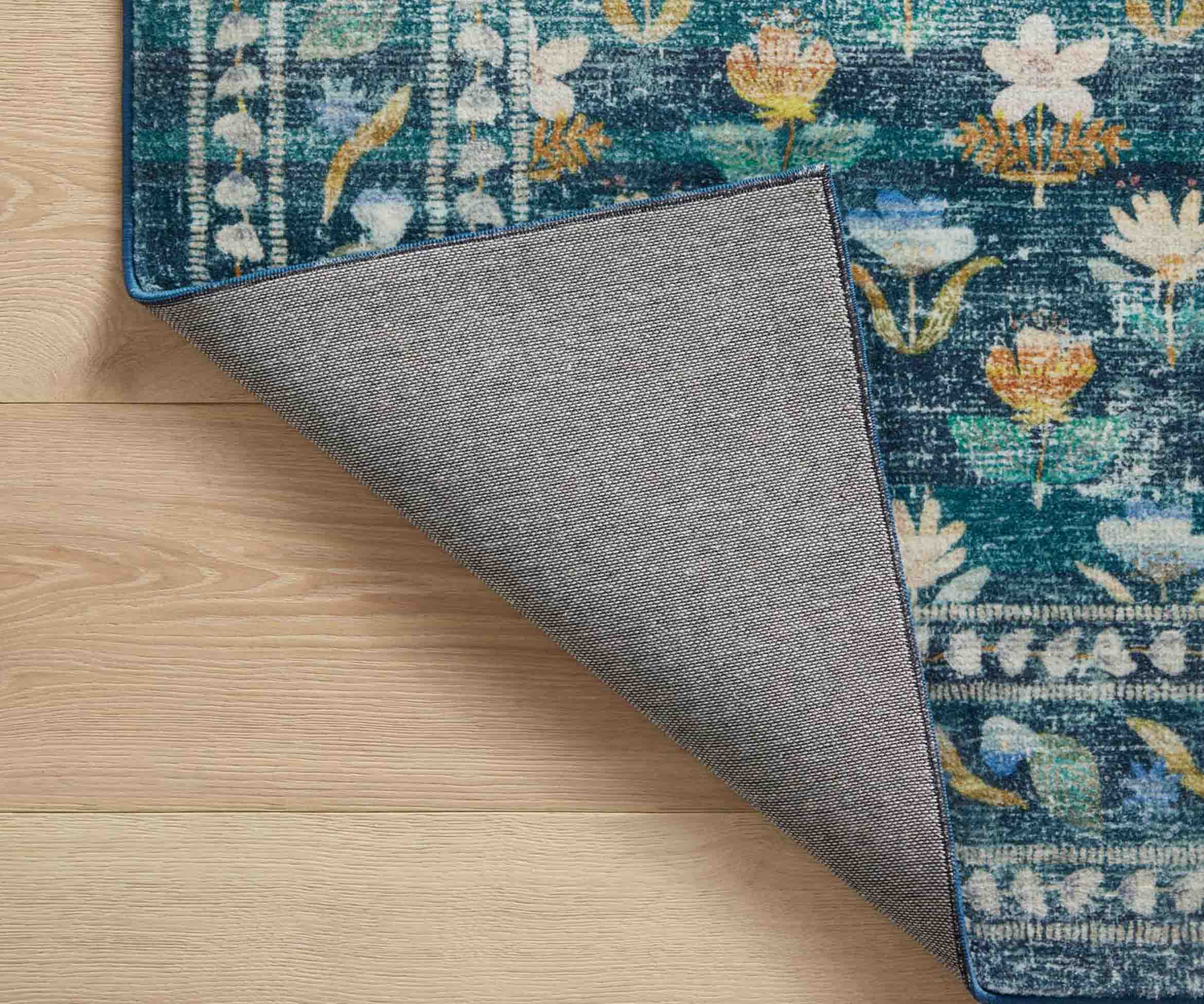 Courtyard Hadley Printed Rug - Emerald - Image 4
