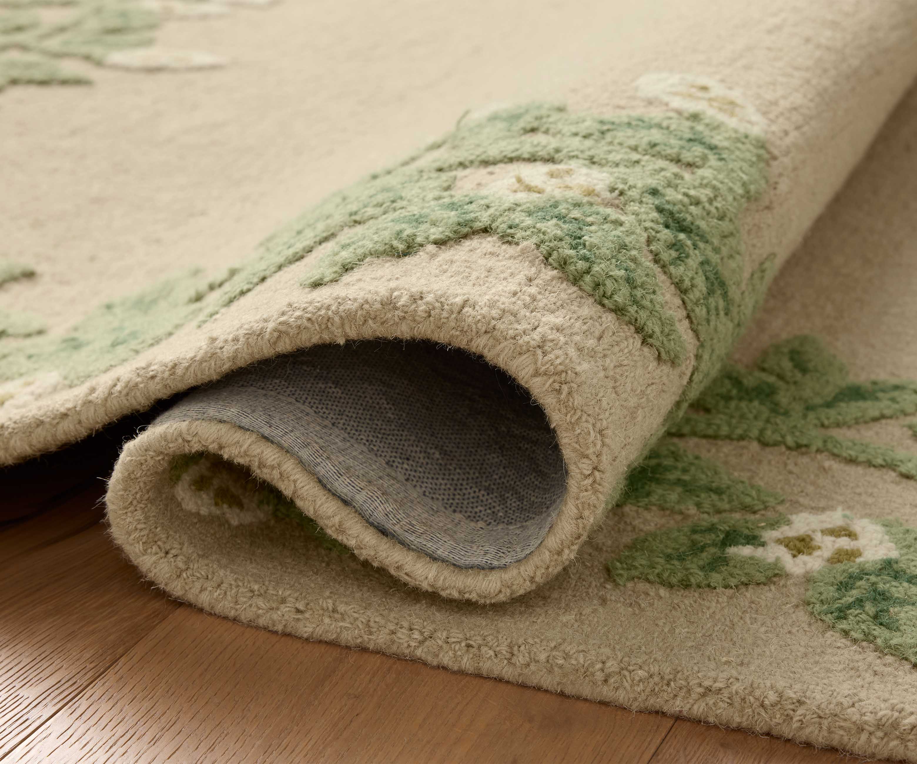 Highgrove Climbing Vines Wool Hooked Rug - Cream - Image 3