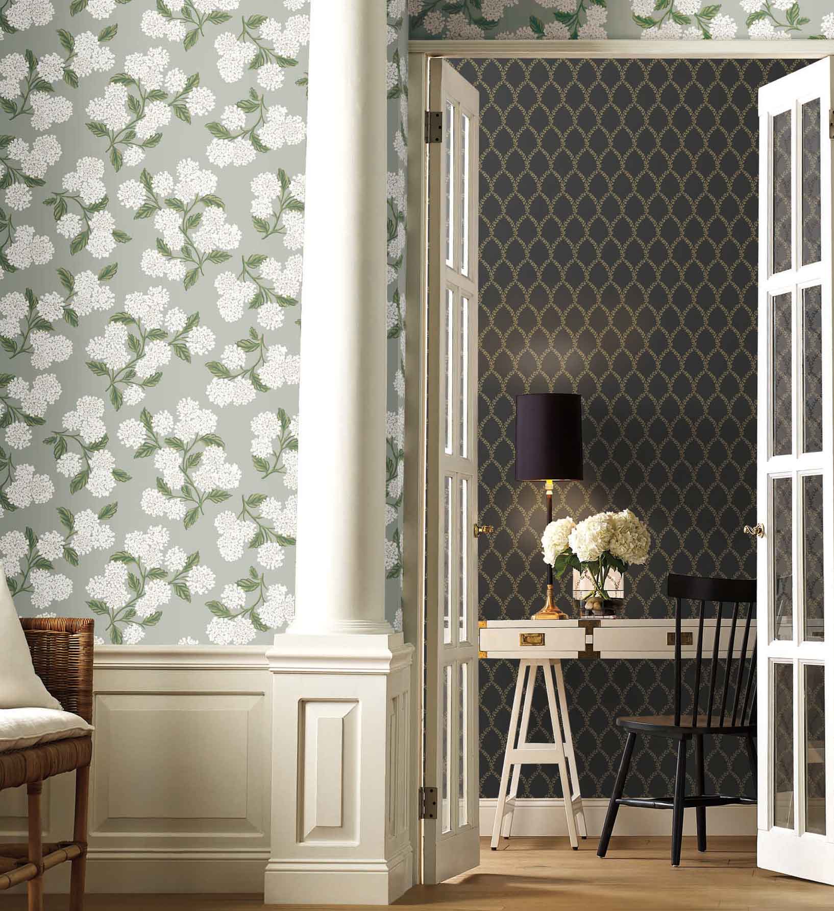Laurel Wallpaper - Metallic Gold & Black - Image 2