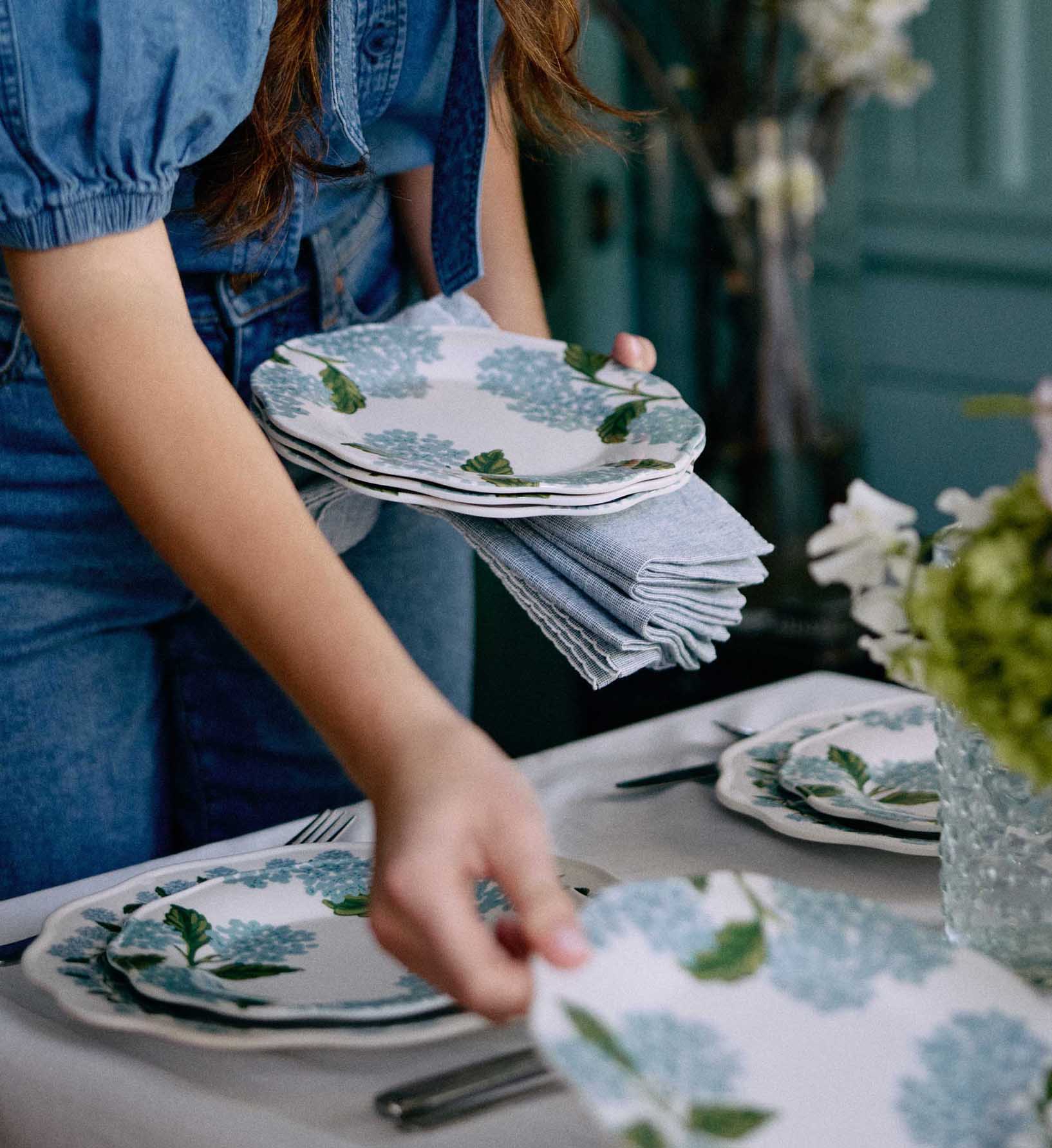 Melamine Assorted Dinner Plates - Hydrangea - Image 2