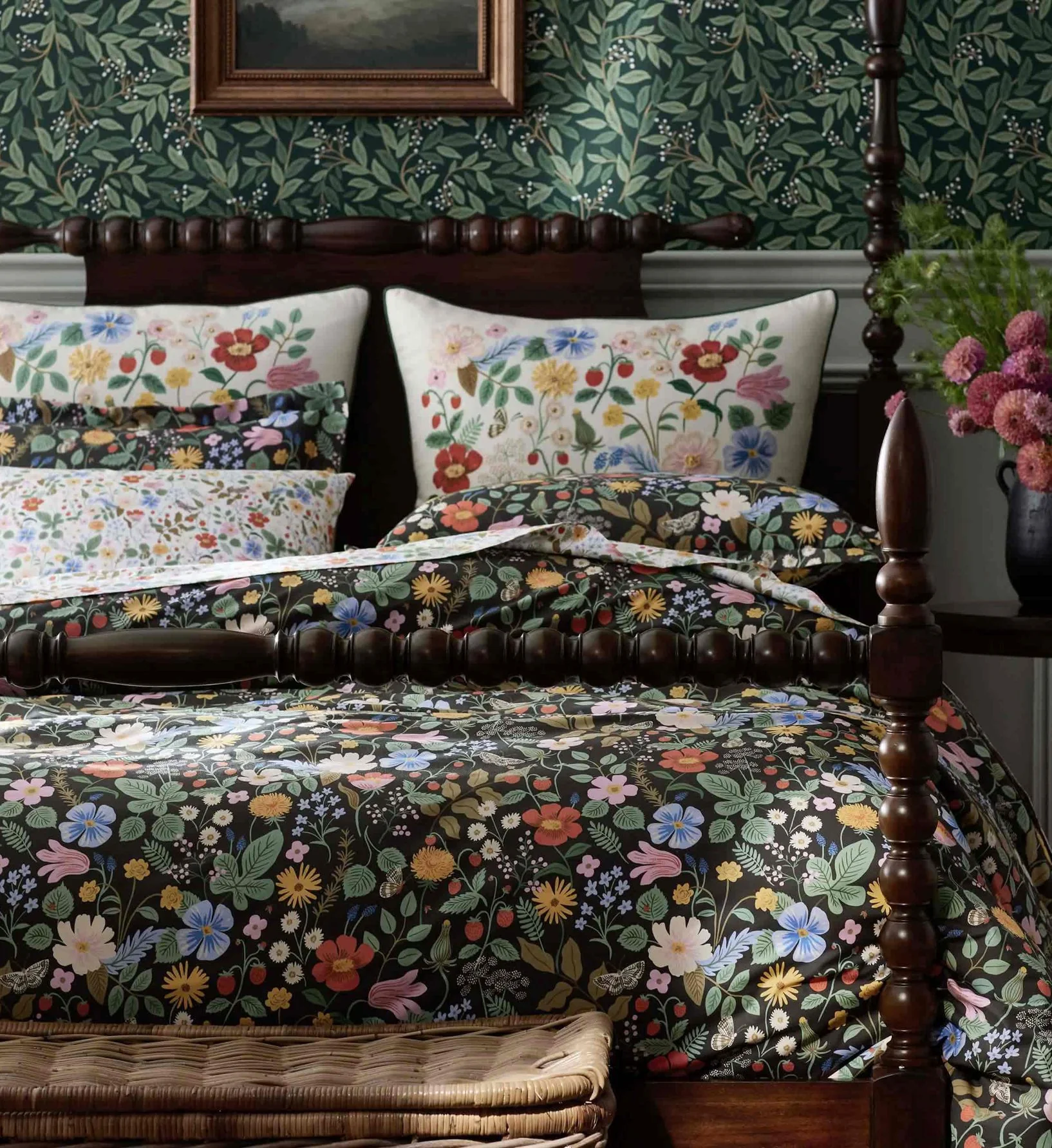 Percale Comforter - Strawberry Fields Black - Image 2