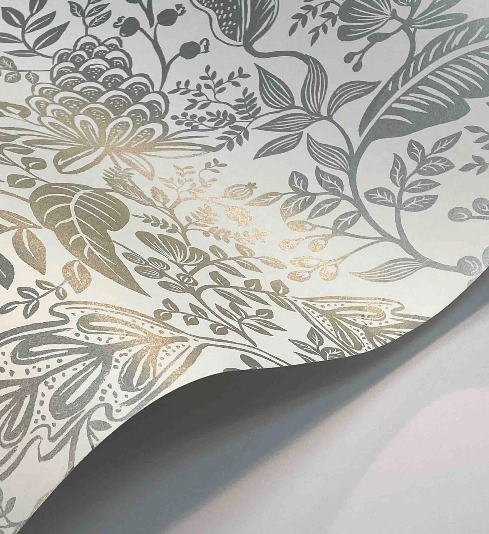 Pomegranate Wallpaper - White & Metallic Silver - Image 4