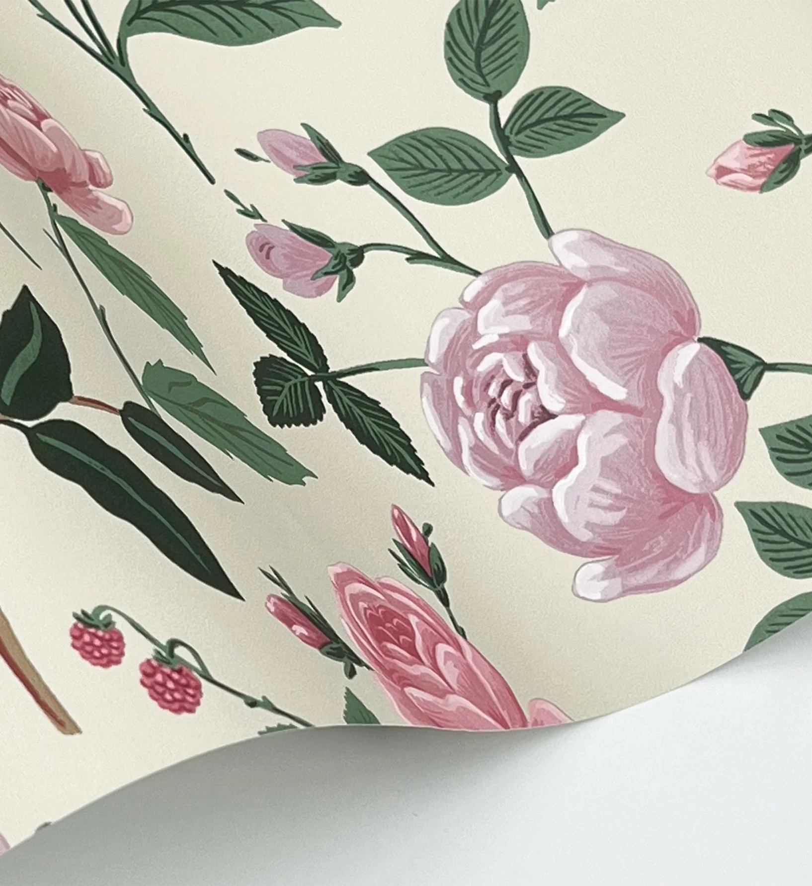 Roses Wallpaper - Linen - Image 4