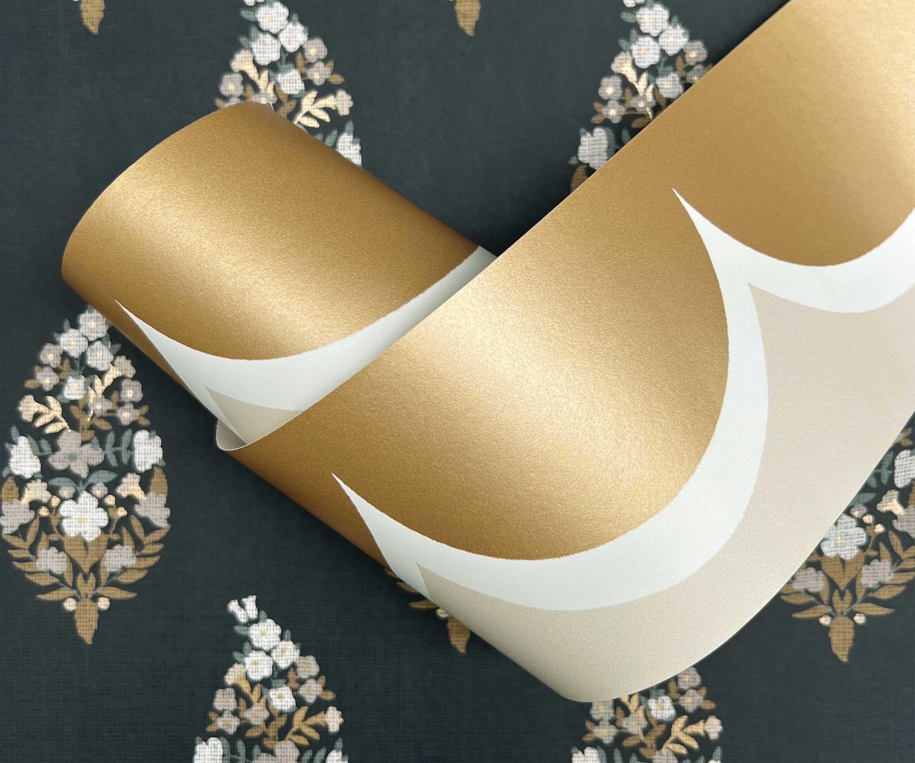 Scallop Trim Wallpaper - Linen - Image 3