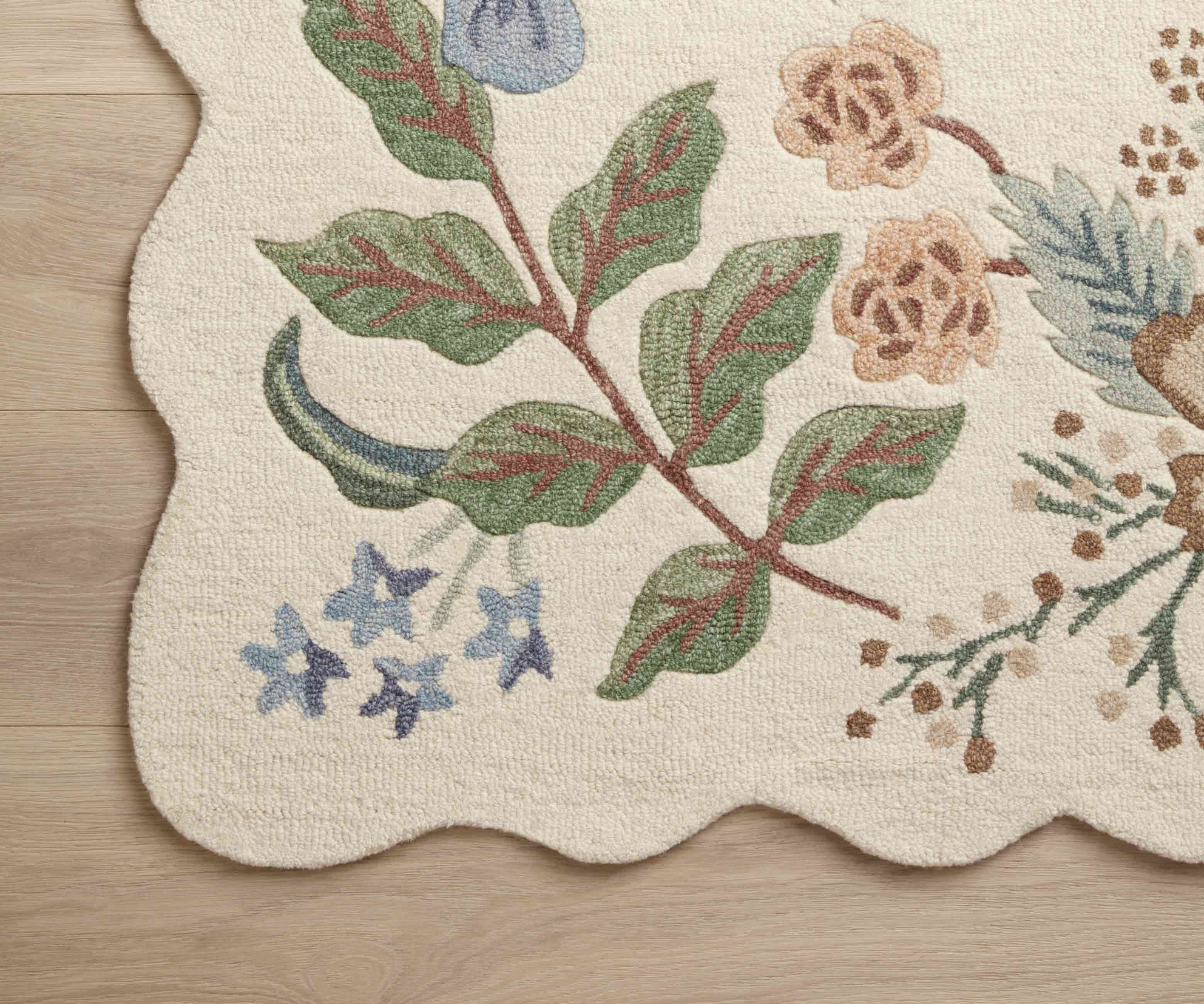 Strawberry Fields Wool-Hooked Rug - Cream - Image 3