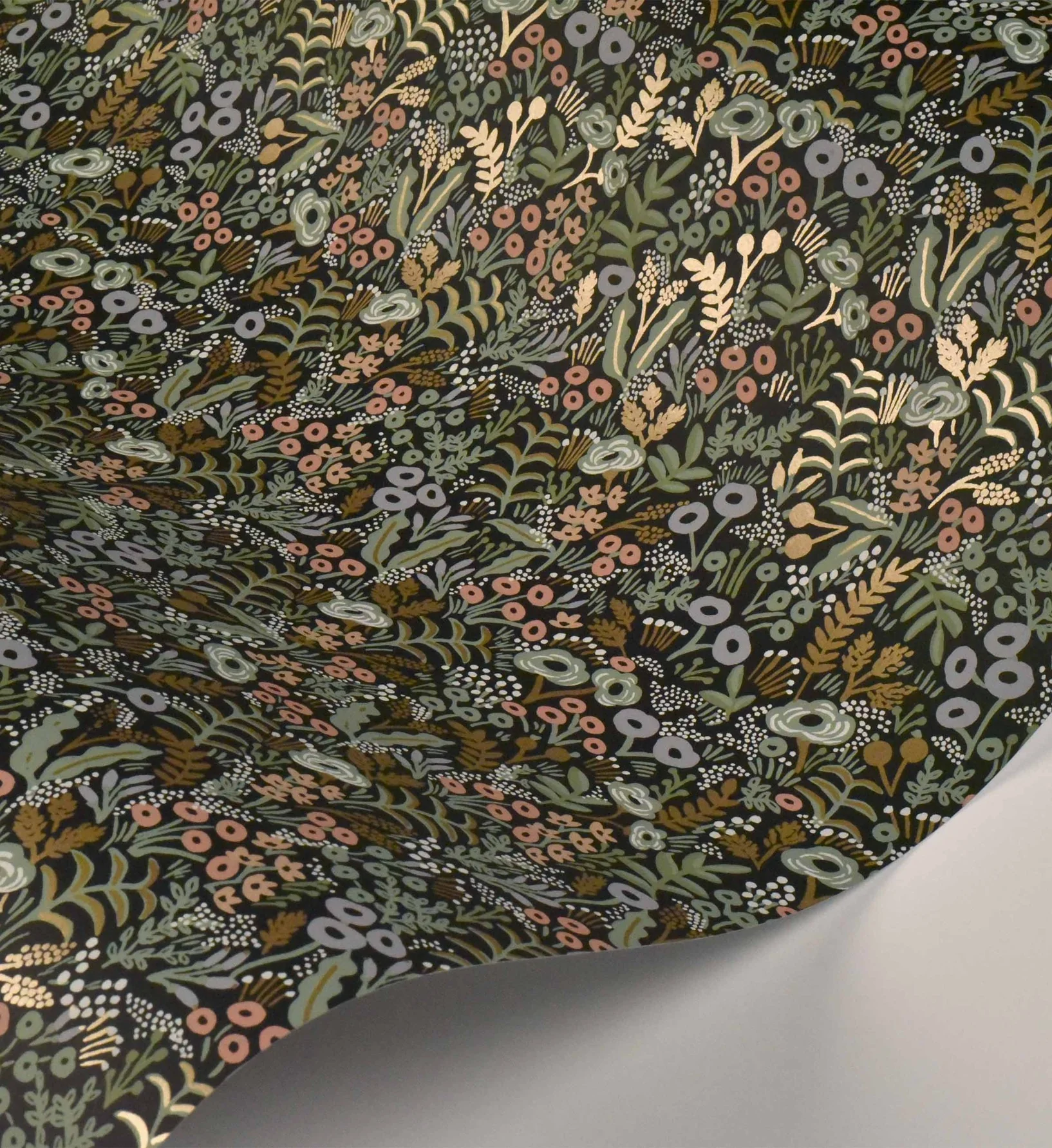 Tapestry Wallpaper - Rose Multi - Image 3