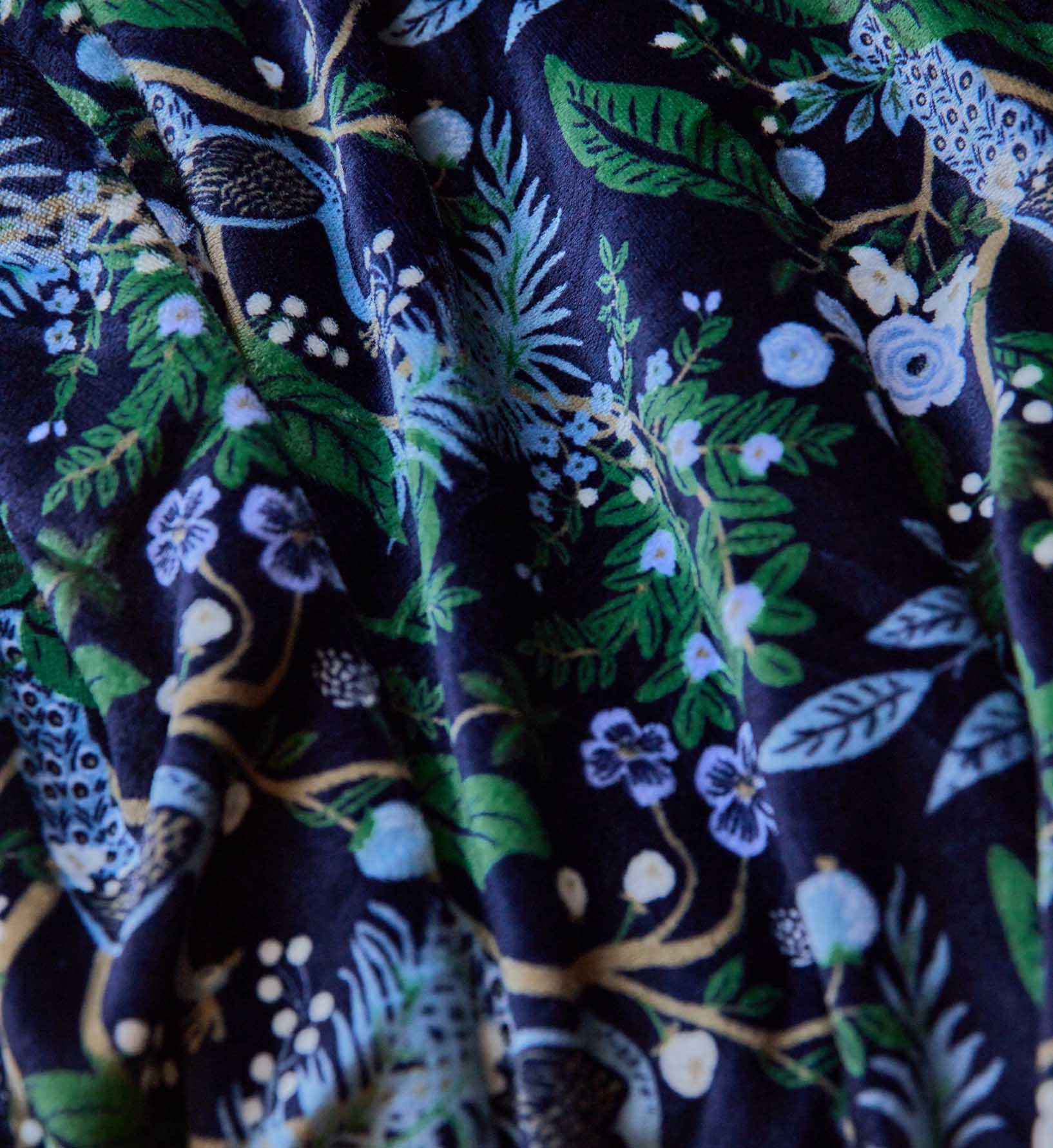 Travel Fleece Blanket - Peacock - Image 4